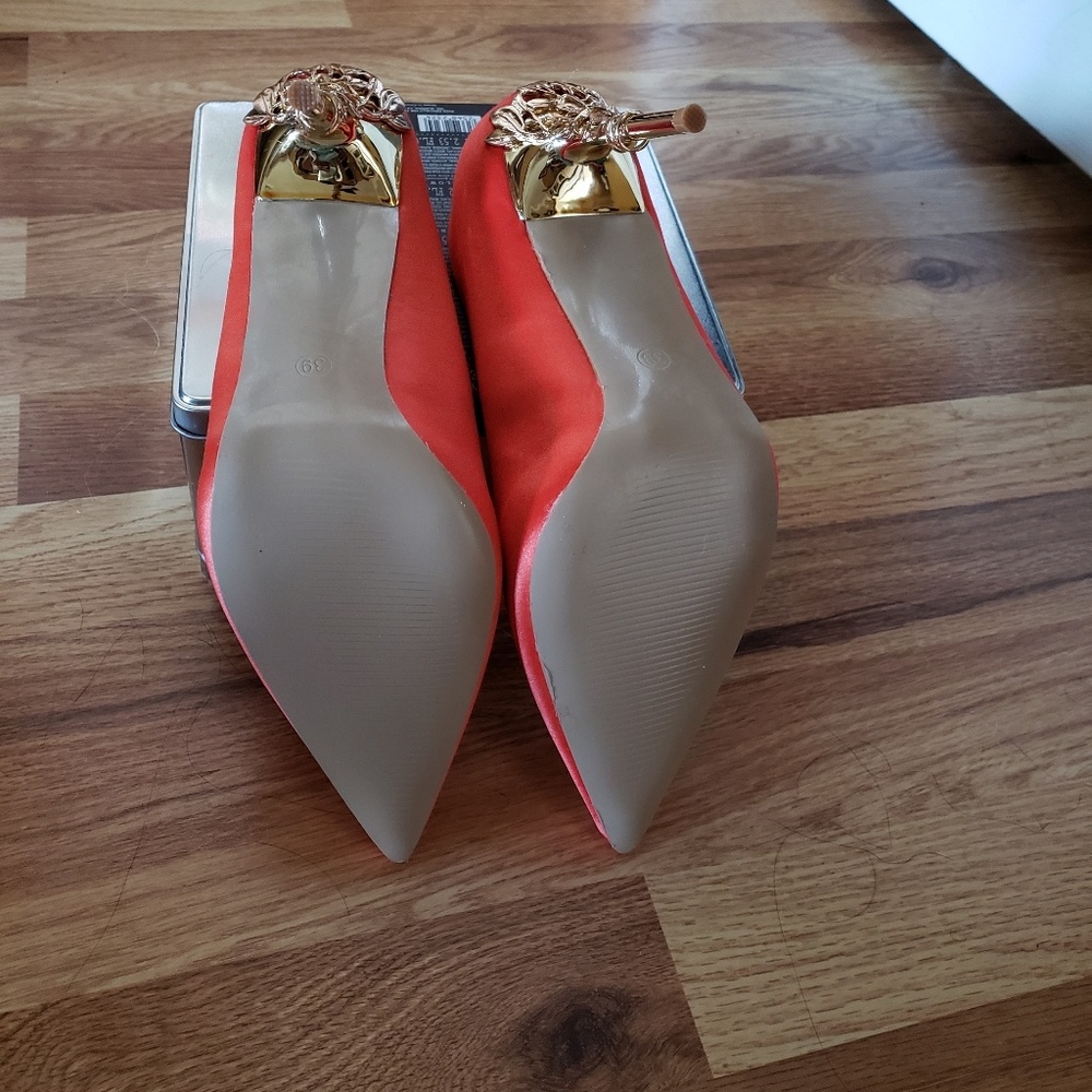 Orange Heels - Picture 3 of 3